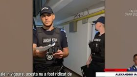 VIDEO Diana Șoșoacă acuză Jandarmeria de hărțuire după înmânarea unei amenzi. Scandal și acuzații reciproce